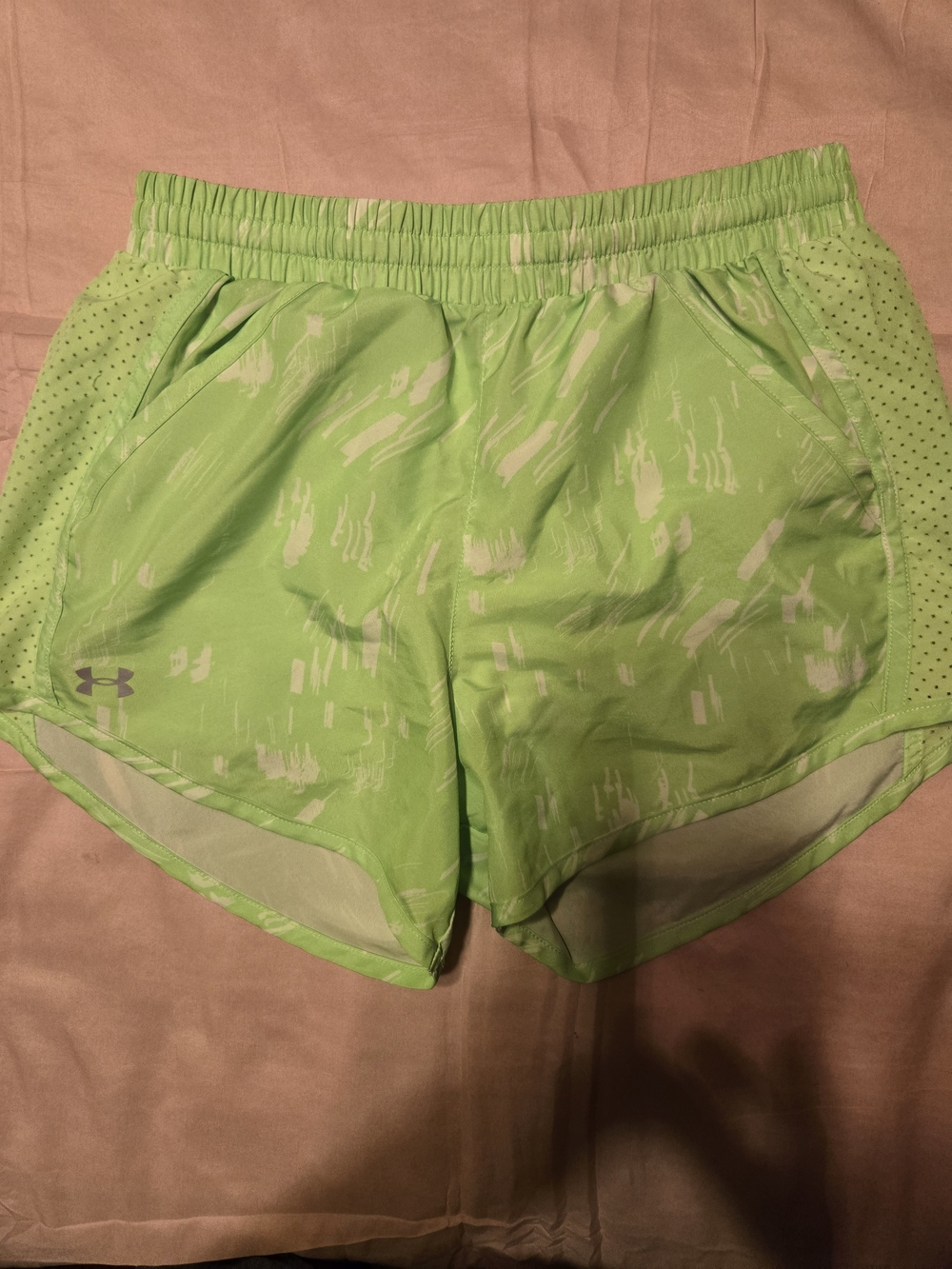 Under Armour Women's Light Green Printed Performance Shorts